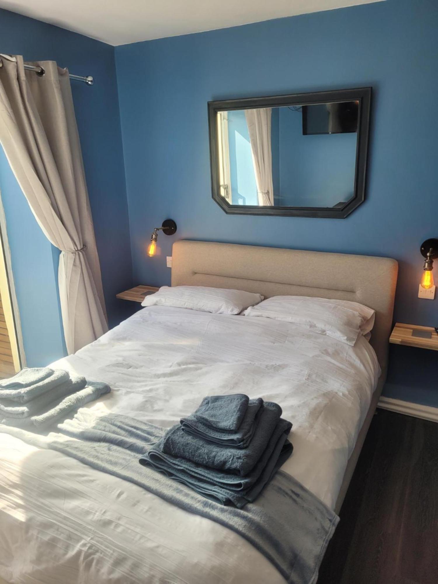 Amble Harbour Retreats酒店 外观 照片